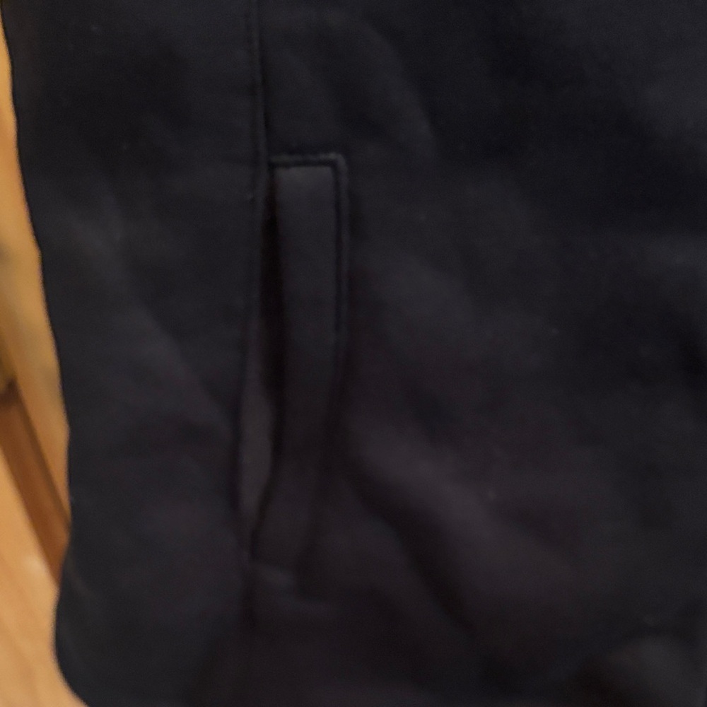 WOMEN'S HEATED FLEECE VEST 
Ororo Black Heated Vest with Battery - Picture 5 of 14